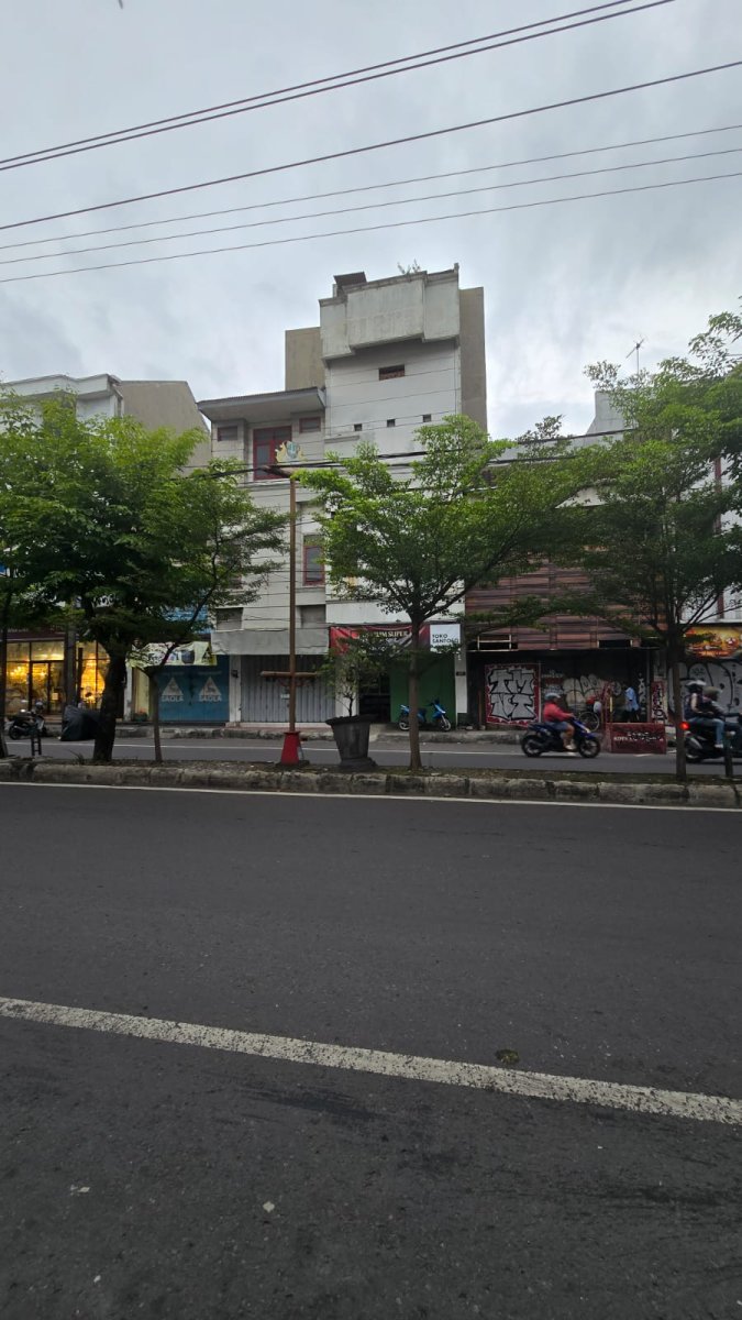 Ruko 4 Lantai Strategis di Jalan Yos Sudarso Solo - Properti | Harcourts