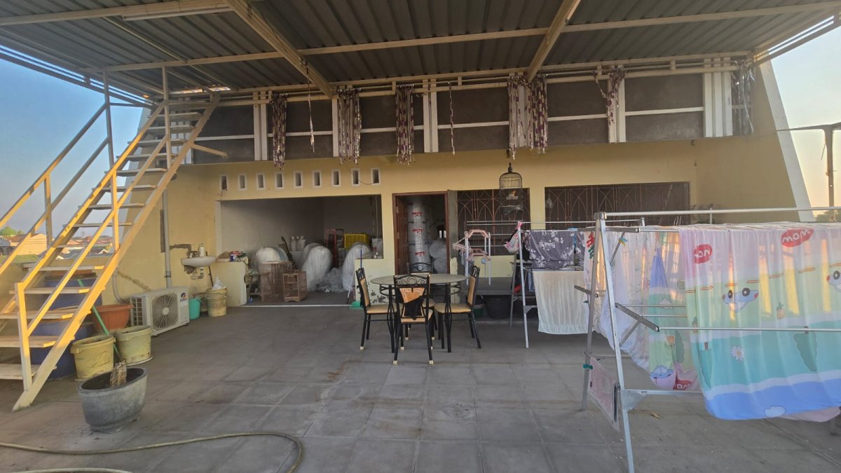 Rumah Minimalis 3 Lantai Siap Huni di Perumahan Grogol Indah Dekat Solo Baru - Foto 3