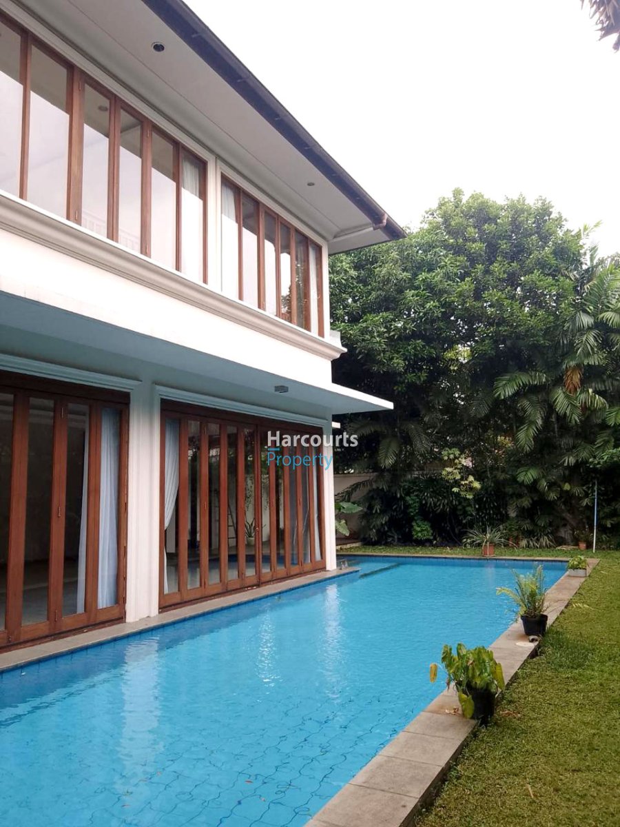 Disewakan Rumah Klasik Terawat Area Kemang - Properti | Harcourts