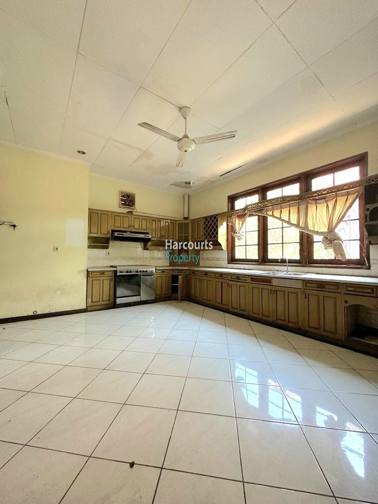 Dijual Rumah Hitung Tanah Area Kemang - Foto 5