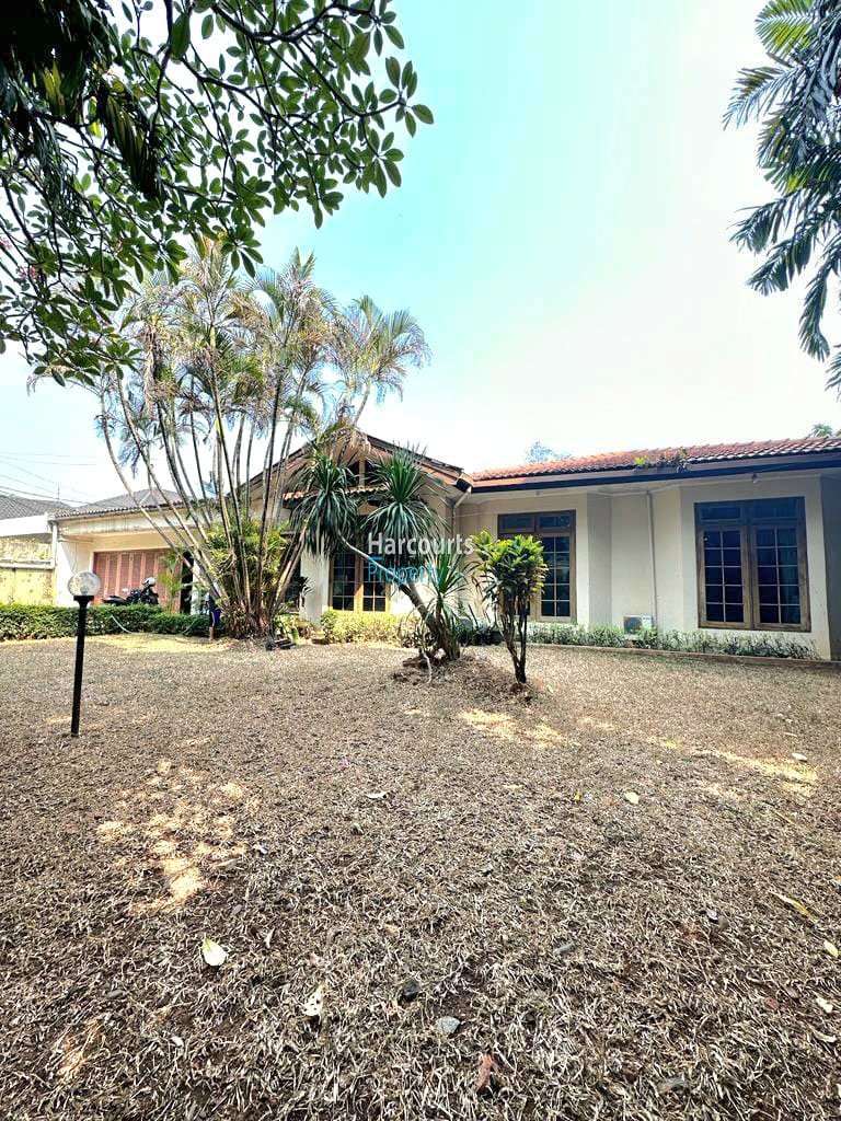 Dijual Rumah Hitung Tanah Area Kemang - Properti | Harcourts