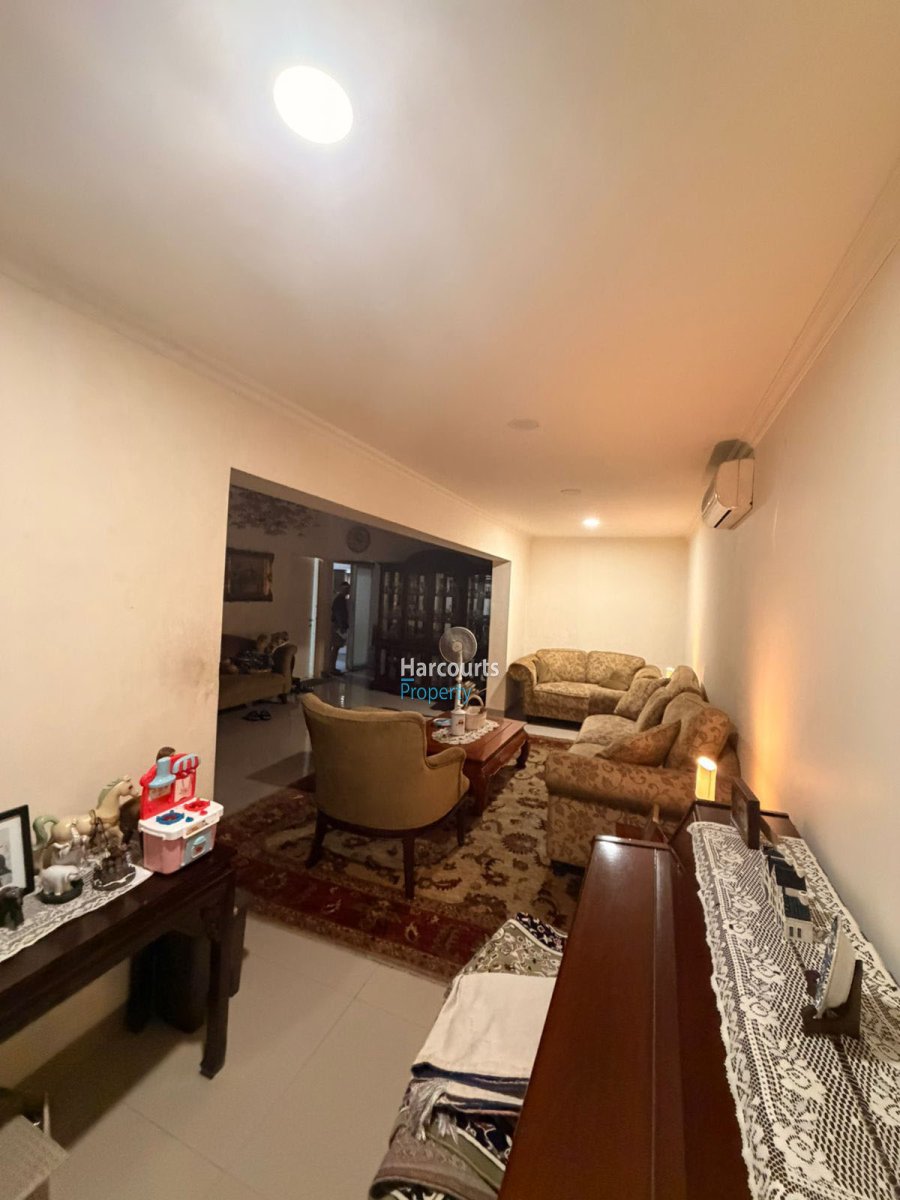 Dijual Rumah Klasik Area Kebayoran Baru - Properti | Harcourts