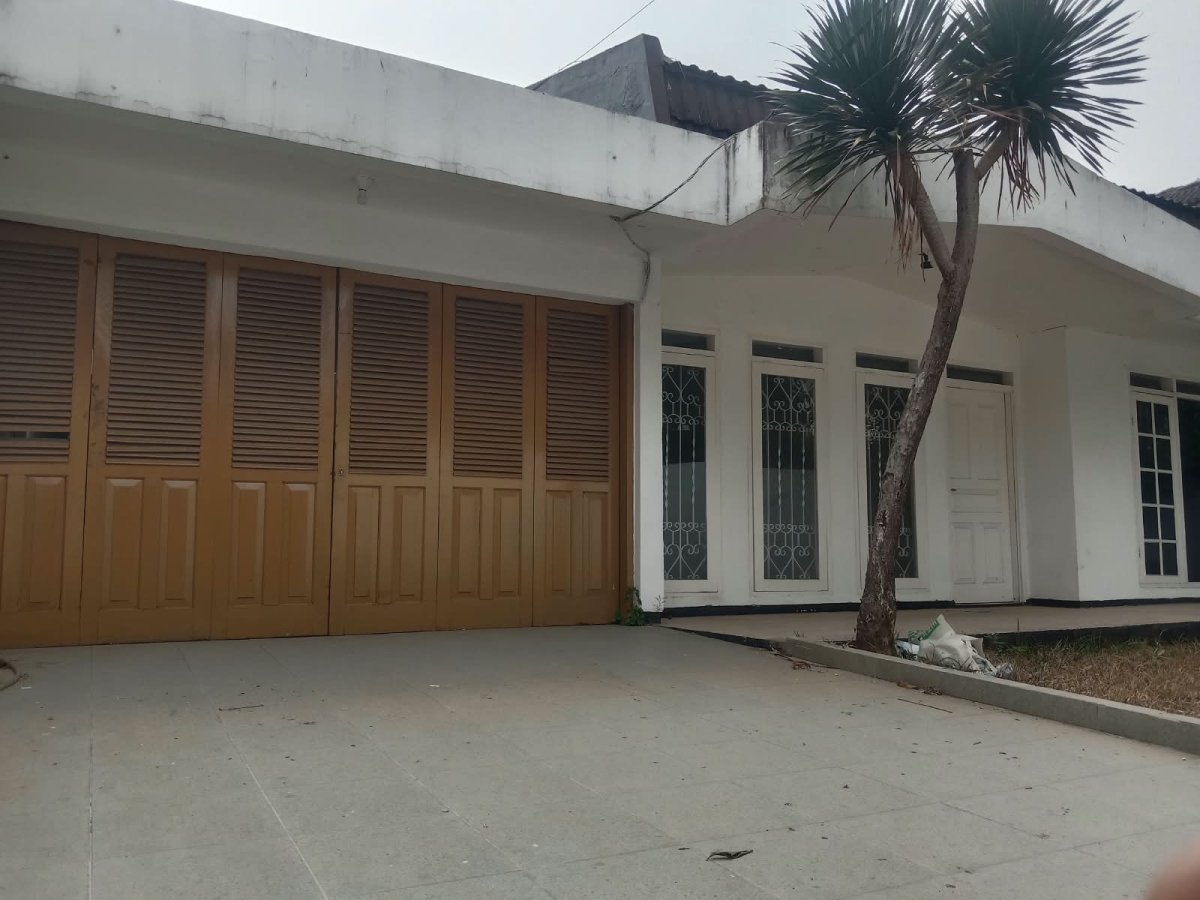 Disewakan Rumah Unfurnished 2LT. Area Komersil Rawa Barat, Kebayoran Baru ZM