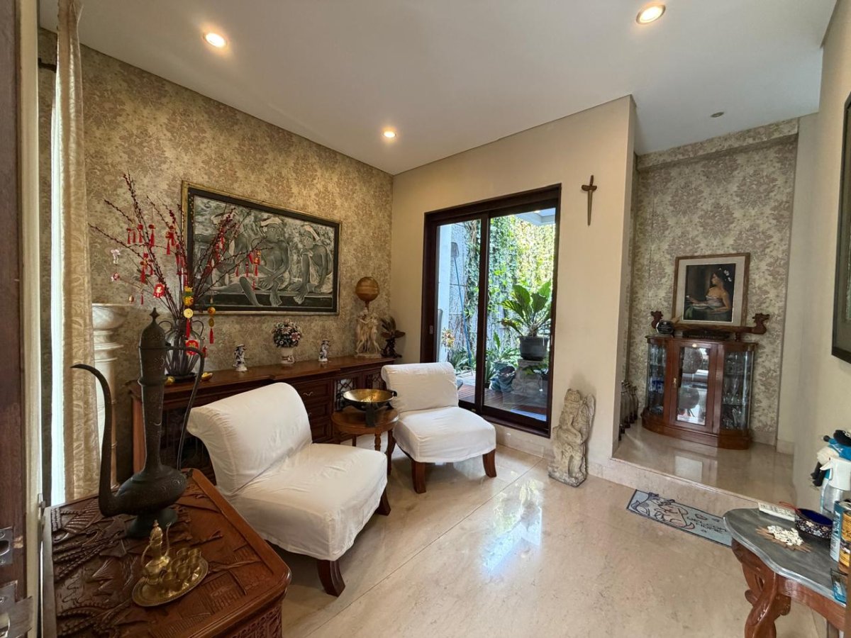 Dijual Rumah Bagus, Rapih, Dan Nyaman Lokasi Strategis Di Atmosfera Residence Jl Pejaten Barat II, Jakarta Selatan - Foto 2