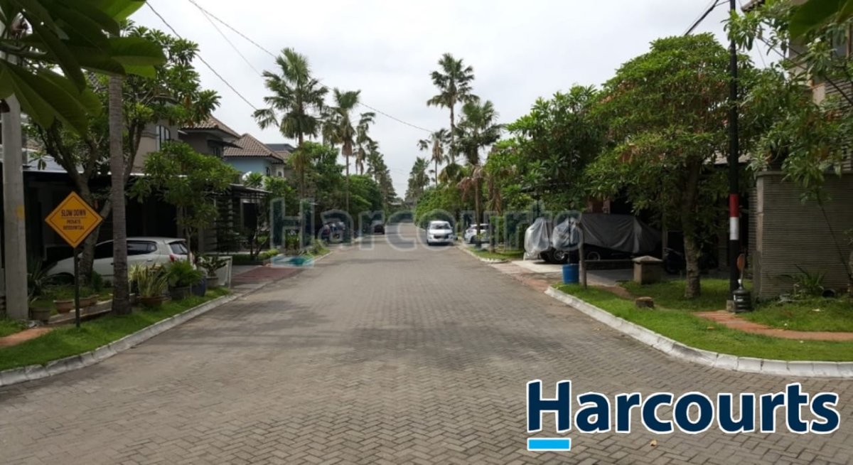 Rumah Nyaman di Cluster Eksklusif Gentan, Solo - Foto 4