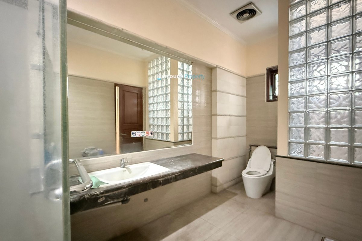 Dijual Rumah Klasik Kawasan Elite Area Menteng - Foto 10