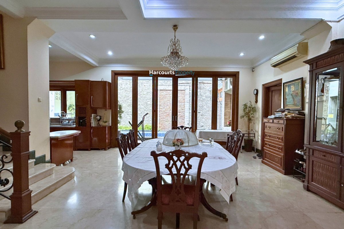 Dijual Rumah Klasik Kawasan Elite Area Menteng - Foto 9