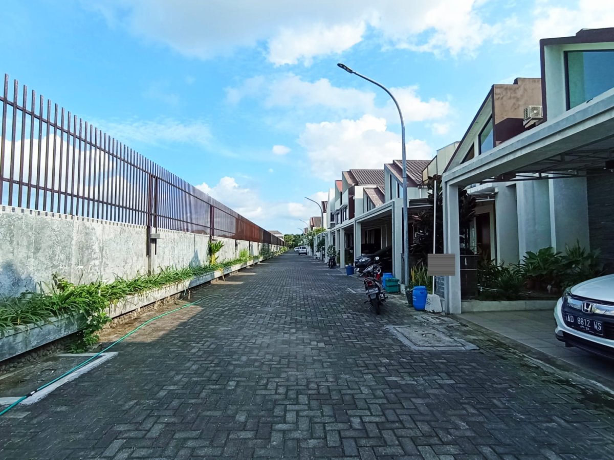 Rumah Cluster Minimalis Siap Pakai Dekat Rasamadu Heritage Pabelan Solo - Foto 2