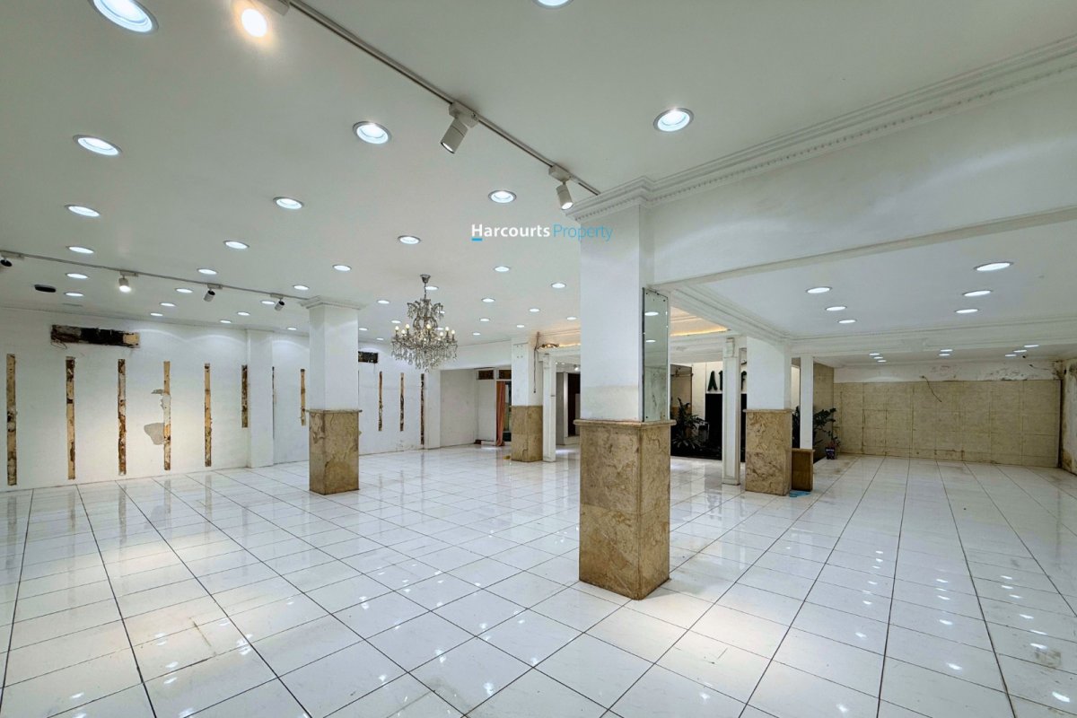 Disewakan Tempat Usaha 2 Lantai Lokasi Strategis Area Senopati Kebayoran Baru - Foto 2
