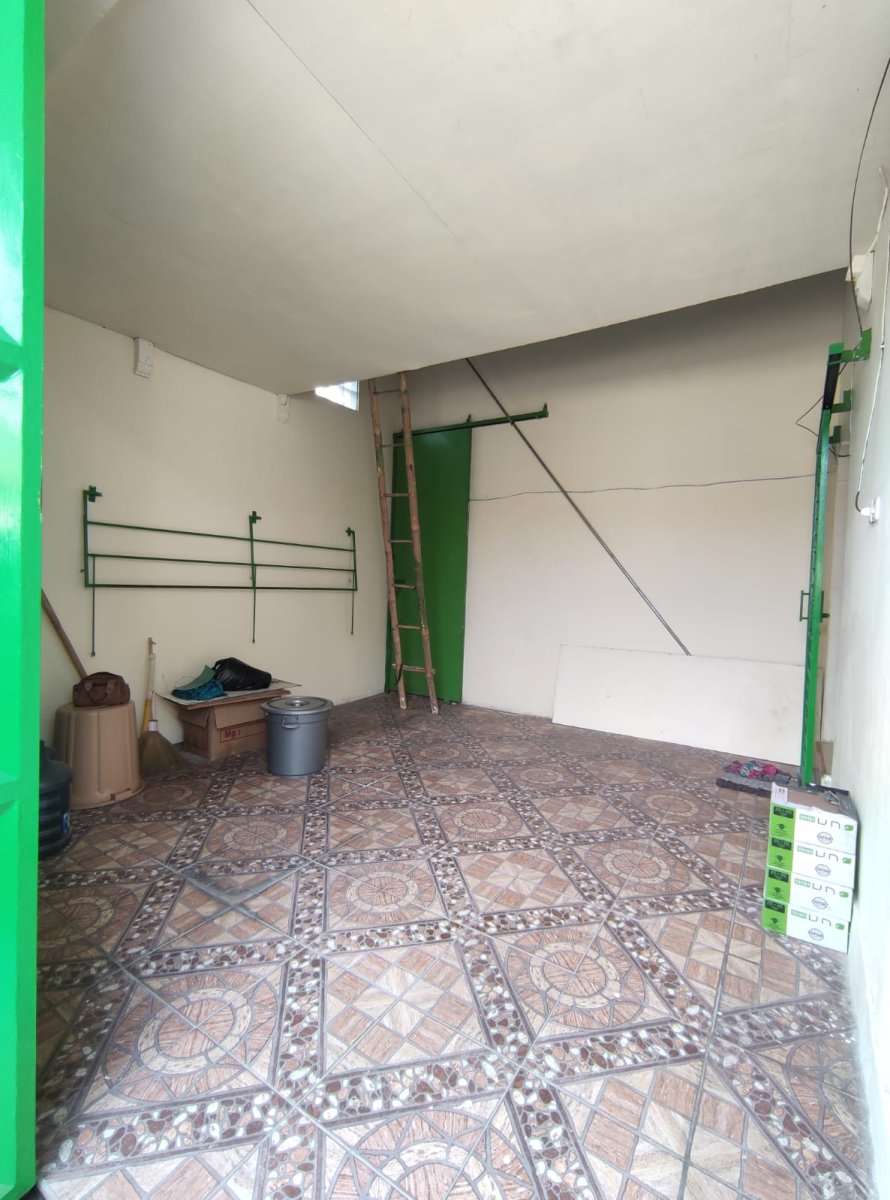DIJUAL RUMAH  BONUS 3 KAMAR KOST FULL PENGHUNI - Foto 2