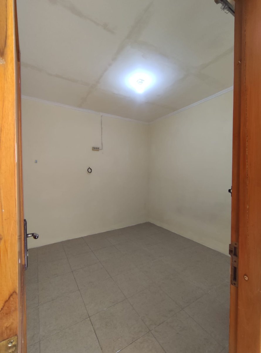 DIJUAL RUMAH  BONUS 3 KAMAR KOST FULL PENGHUNI - Foto 5