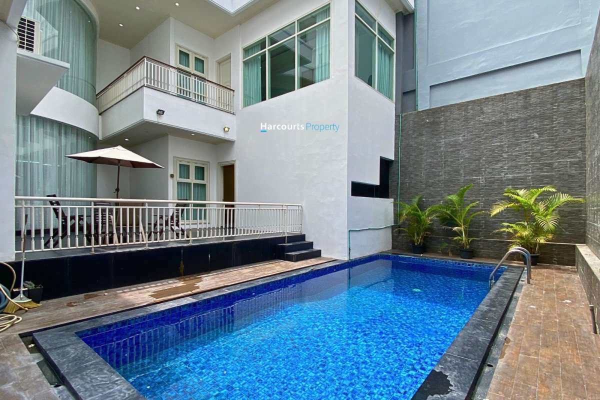 Disewakan Rumah Mewah Lokasi Strategis Area Patra Kuningan - Foto 9