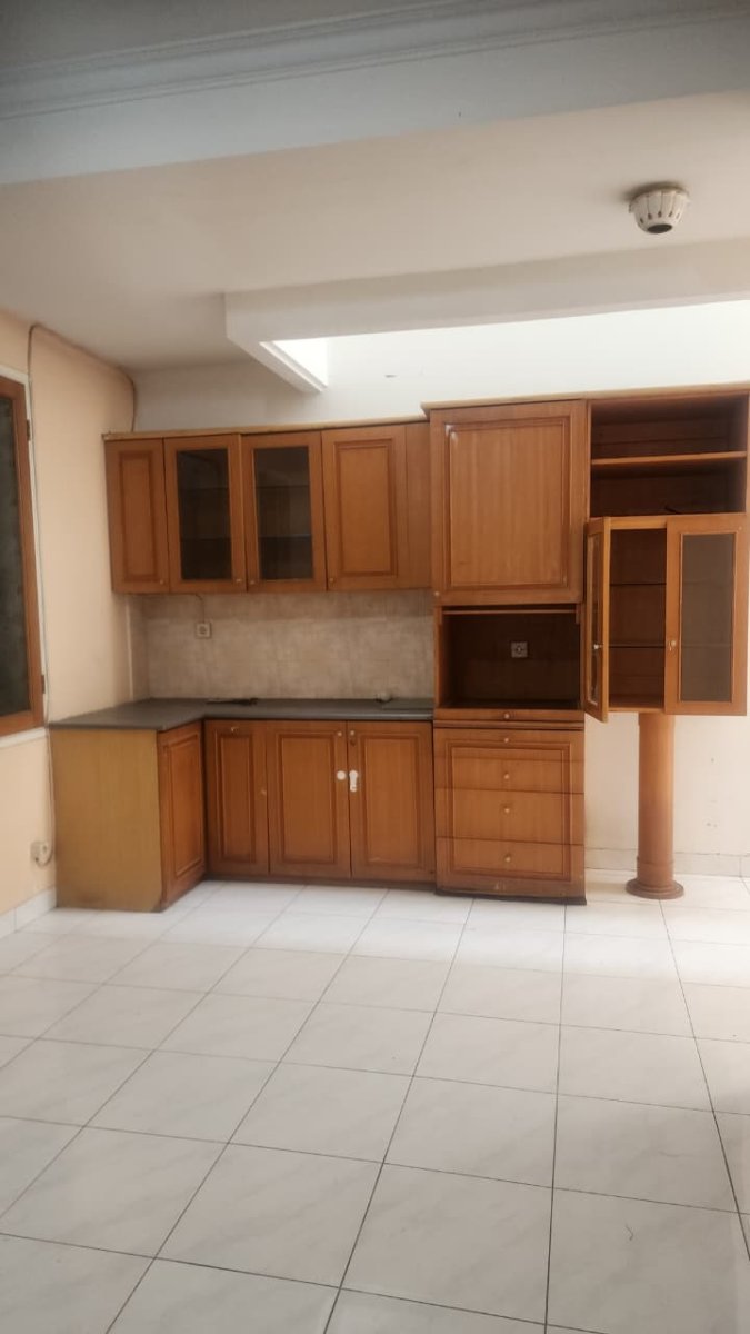 Disewakan Rumah Di Gading Kirana, Kelapa Gading - Jakarta Utara - Foto 5