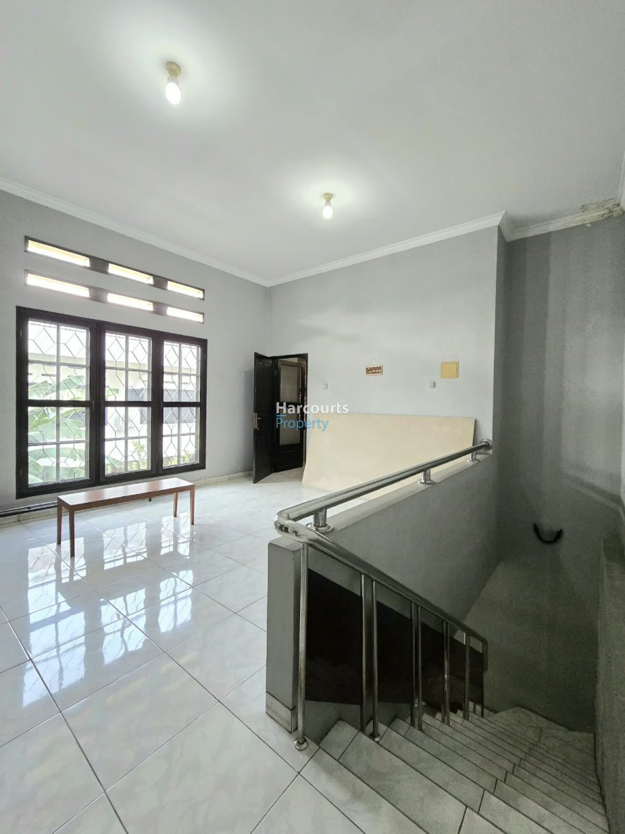 Disewakan Rumah Siap Huni Bisa untuk Usaha/Kantor Area Kebayoran Baru - Foto 11