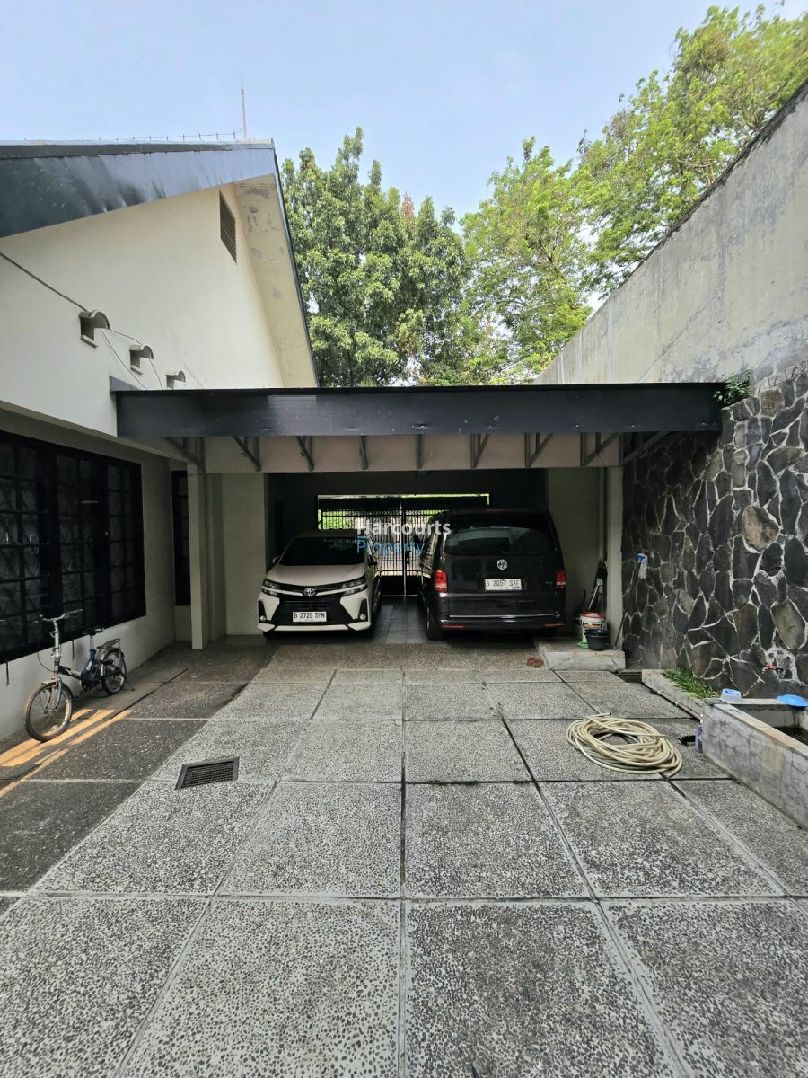 Disewakan Rumah Siap Huni Bisa untuk Usaha/Kantor Area Kebayoran Baru - Foto 2