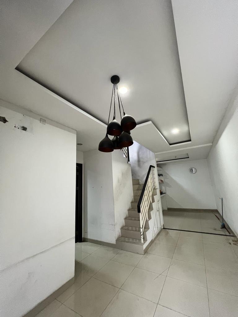 Rumah 2,5 Lantai Jakarta Garden City – Dekat AEON Mall - Foto 7