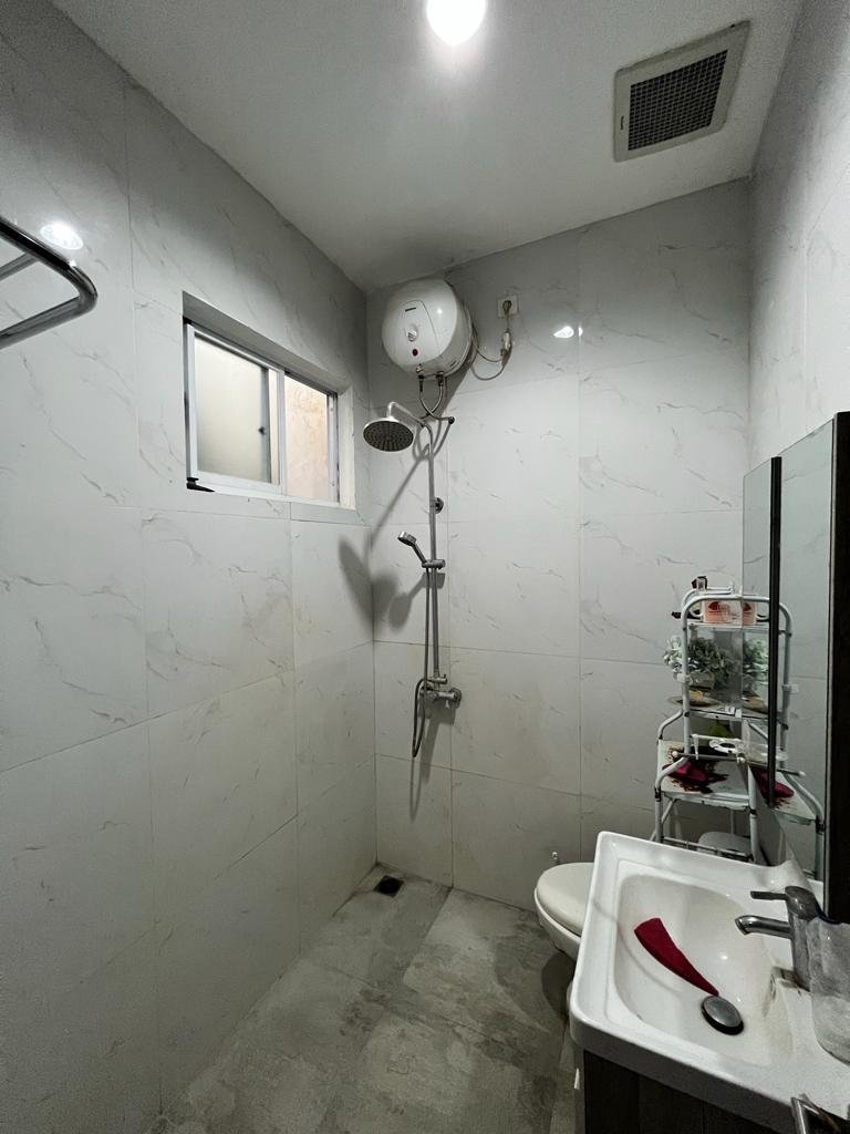 Rumah 2,5 Lantai Jakarta Garden City – Dekat AEON Mall - Foto 9