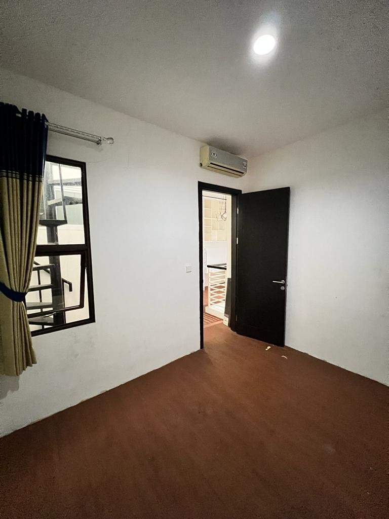 Rumah 2,5 Lantai Jakarta Garden City – Dekat AEON Mall