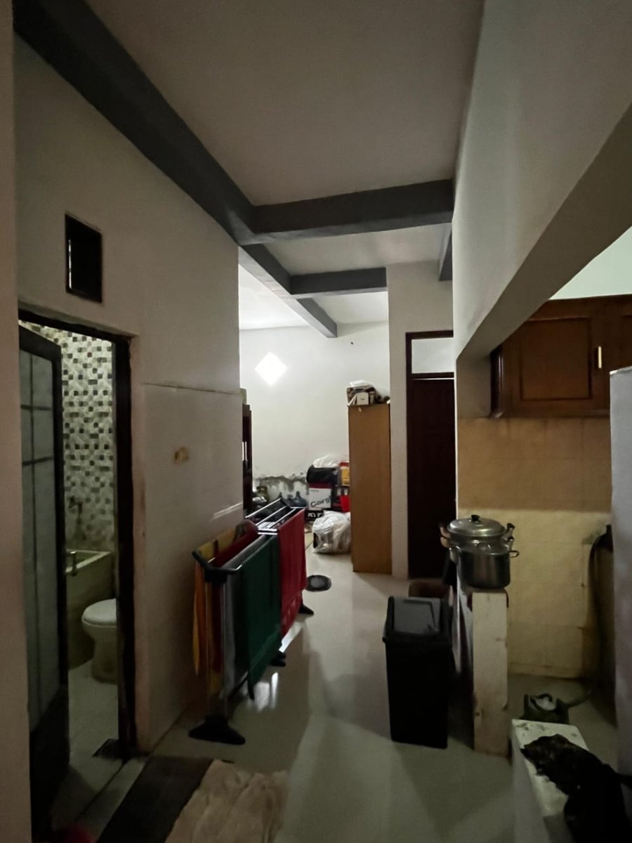 Rumah Bagus 1,5 Lantai Siap Huni di Cluster Gentan - Foto 10