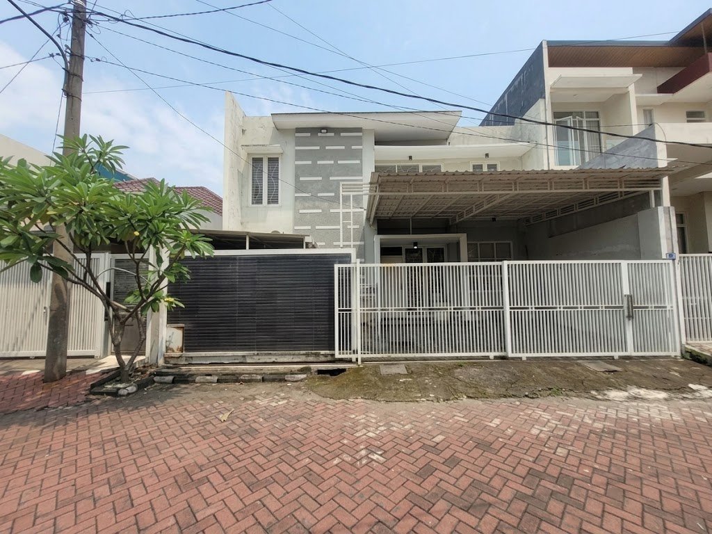 Lelang Incl. Pengosongan Rumah di Kawasan Elit Persada Prapen Mas Surabaya Selatan - Properti | Harcourts