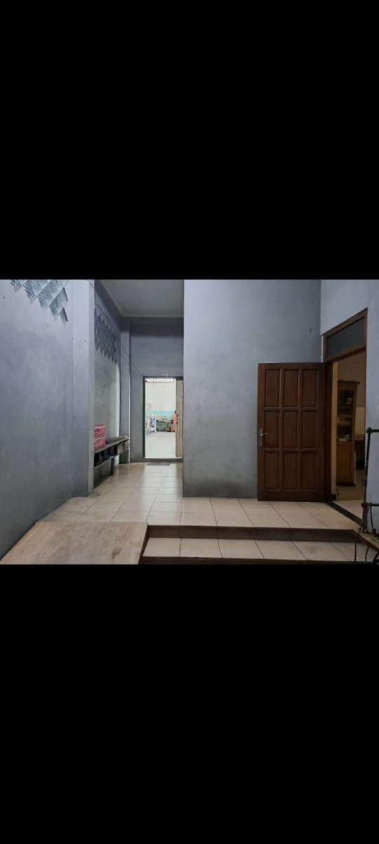 RUMAH DAN BANGUNAN USAHA STRATEGIS JEBRES - Foto 3