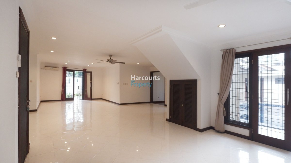 Dijual Rumah Terawat Area Kebayoran Baru - Foto 2