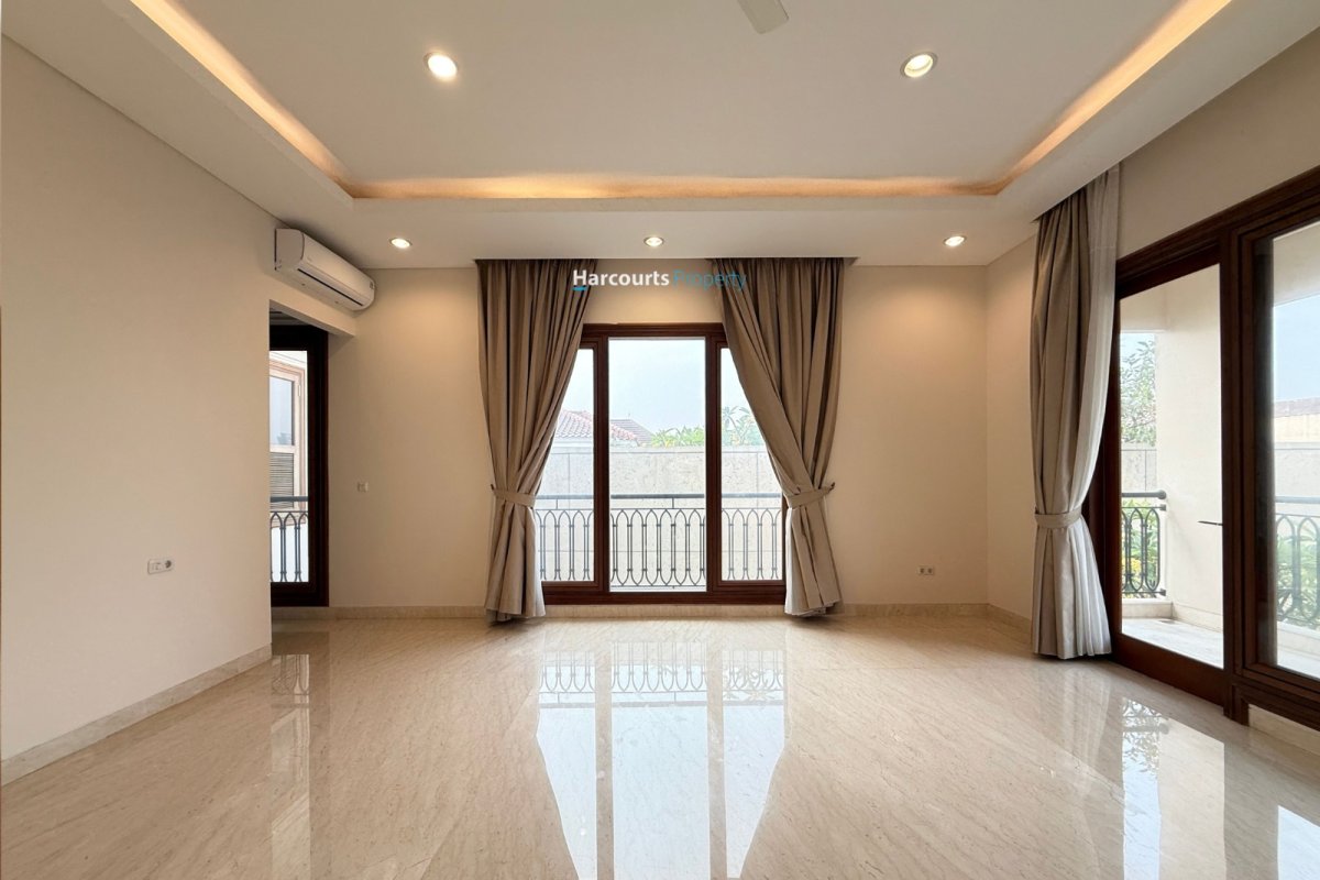 Disewakan Rumah Modern Tropikal 2 Lantai Siap Huni Area Cipete - Foto 10