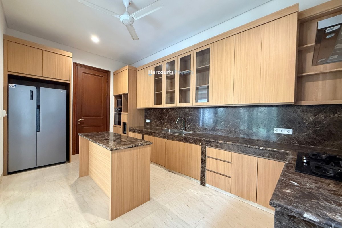 Disewakan Rumah Modern Tropikal 2 Lantai Siap Huni Area Cipete - Foto 5