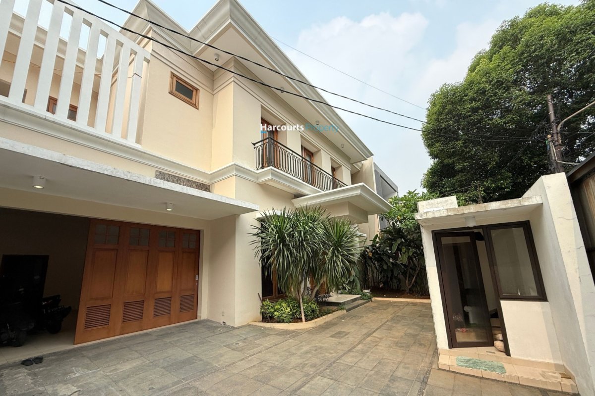Disewakan Rumah Modern Tropikal 2 Lantai Siap Huni Area Cipete - Foto 2