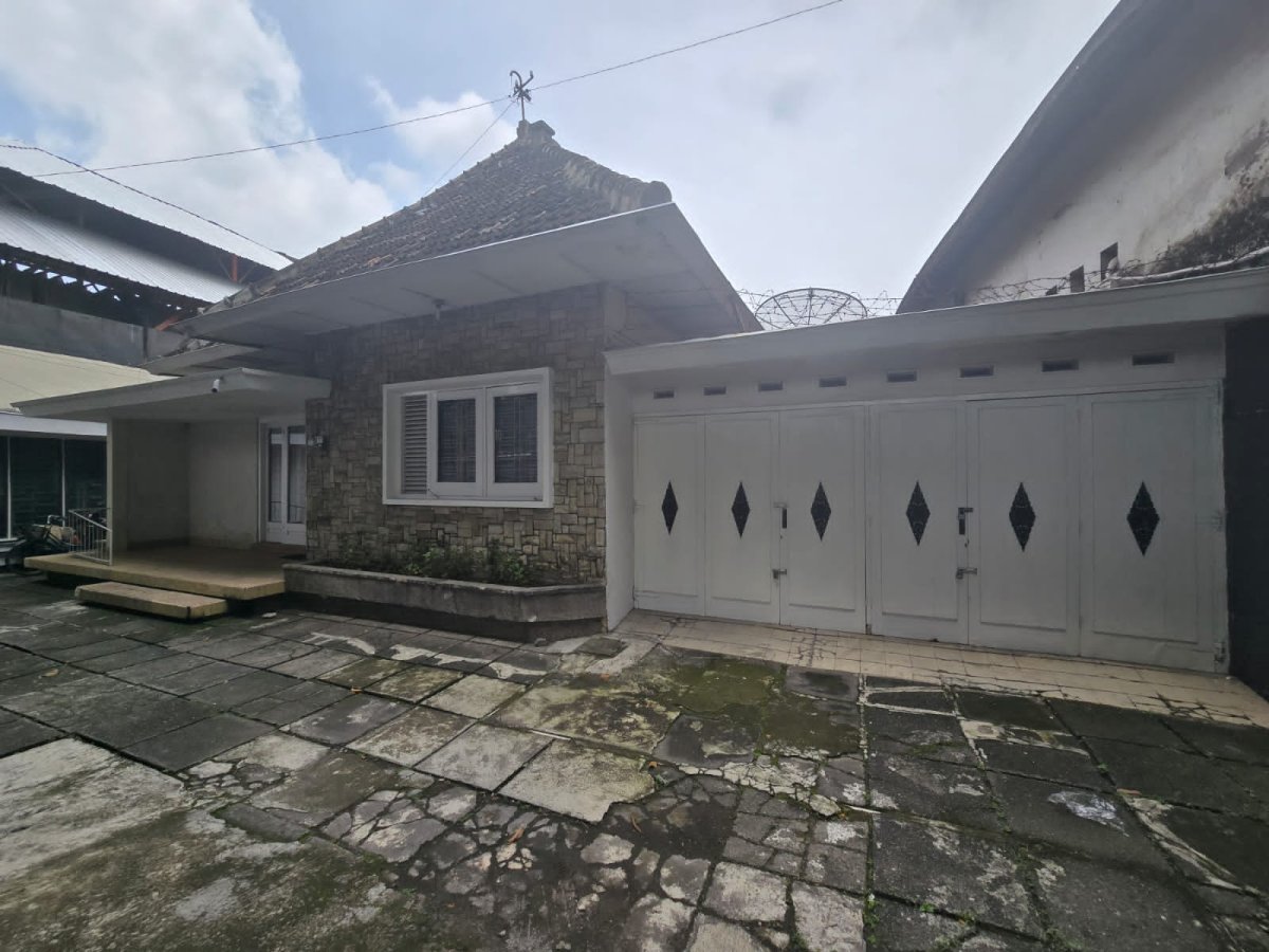 Rumah Hitung Tanah Strategis di Kawasan Bisnis Jalan Kapten Mulyadi, Pasar Kliwon Solo - Foto 3