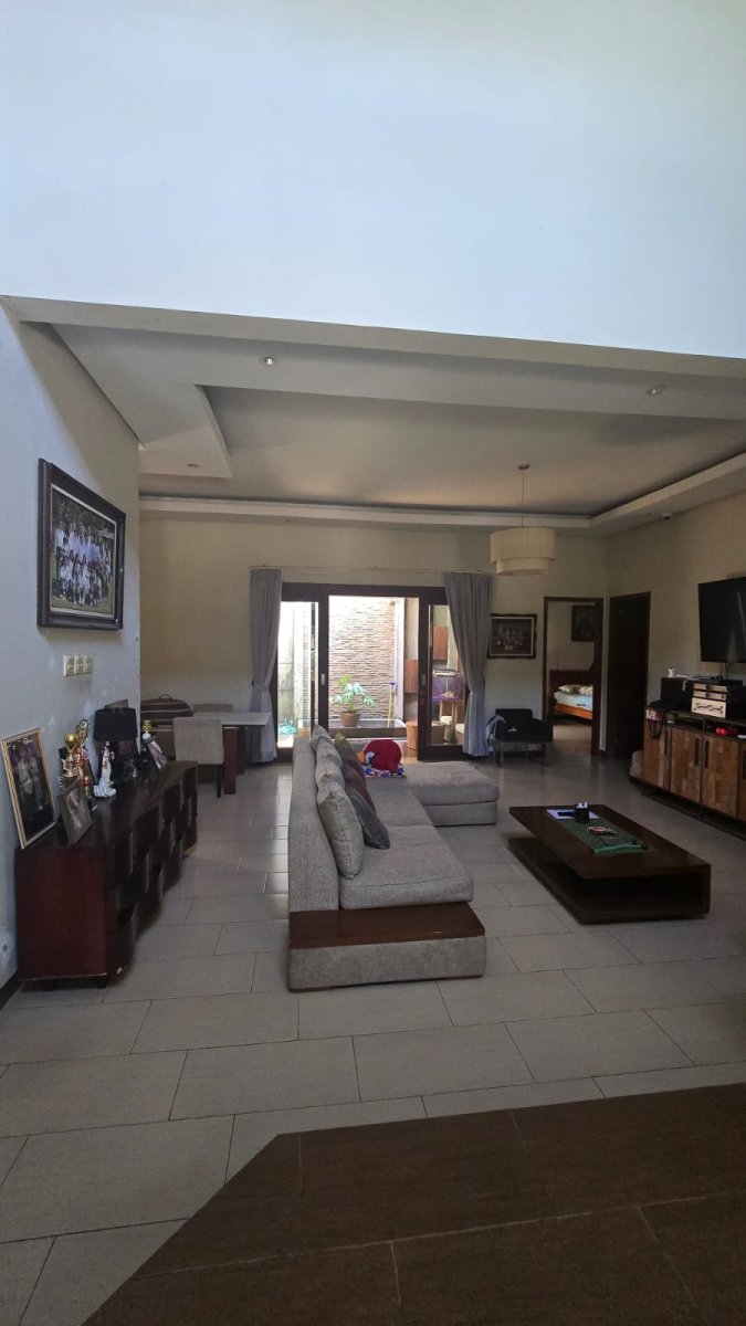 Rumah Mewah di Cluster Elite Tirtamaya Residence, Gentan - Foto 3