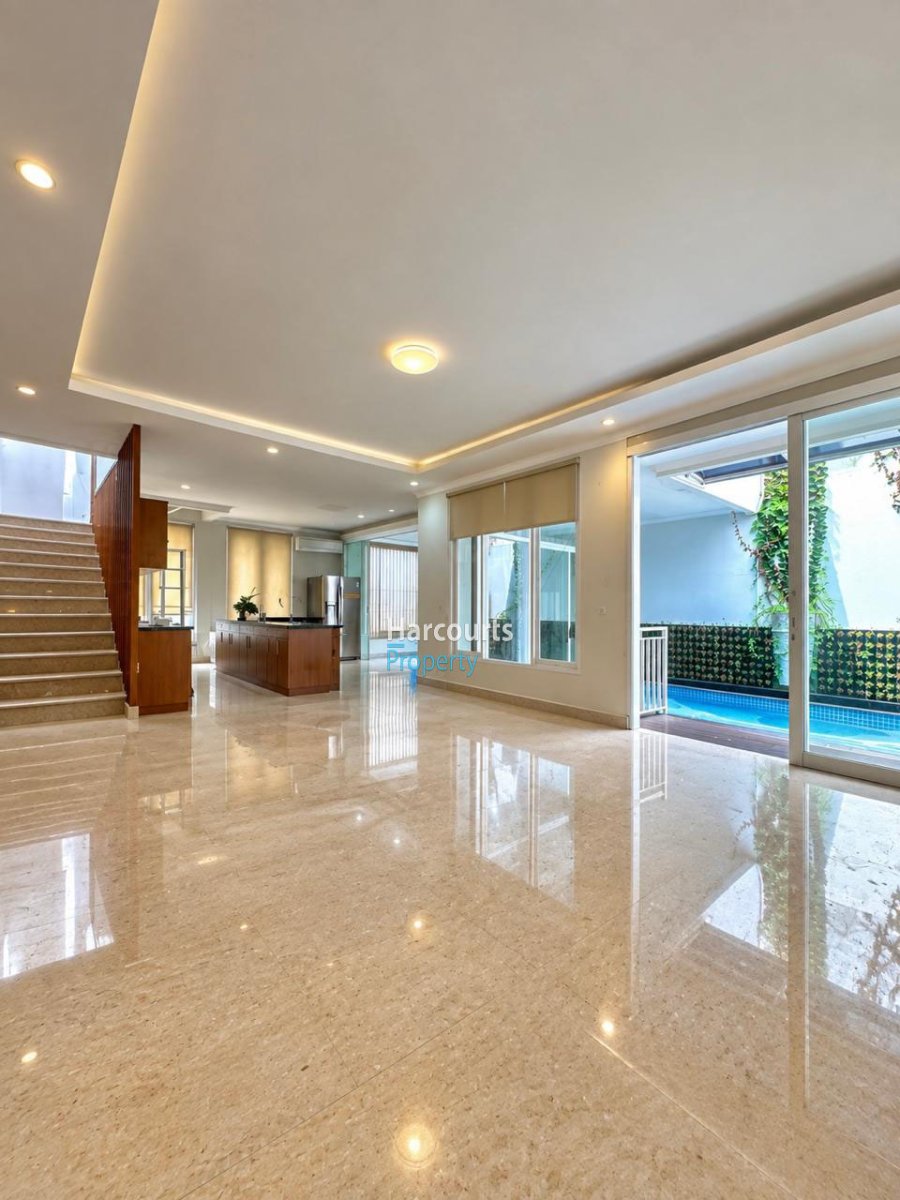 Disewakan Rumah Modern Area Kebayoran Baru - Foto 2