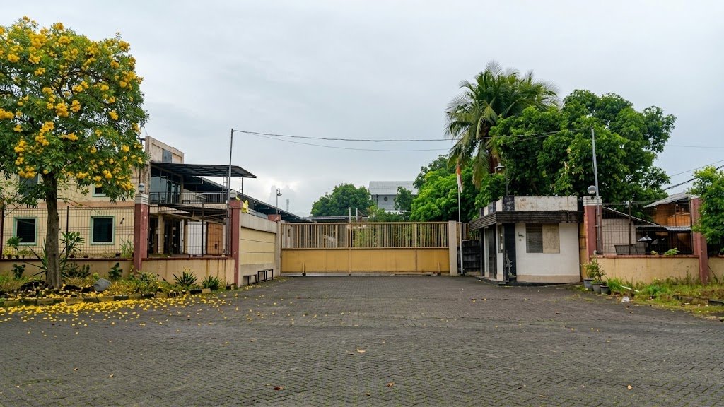 Lelang Ex Pabrik Lokasi Nol Jalan Raya Pelemwatu Menganti Gresik - Foto 2