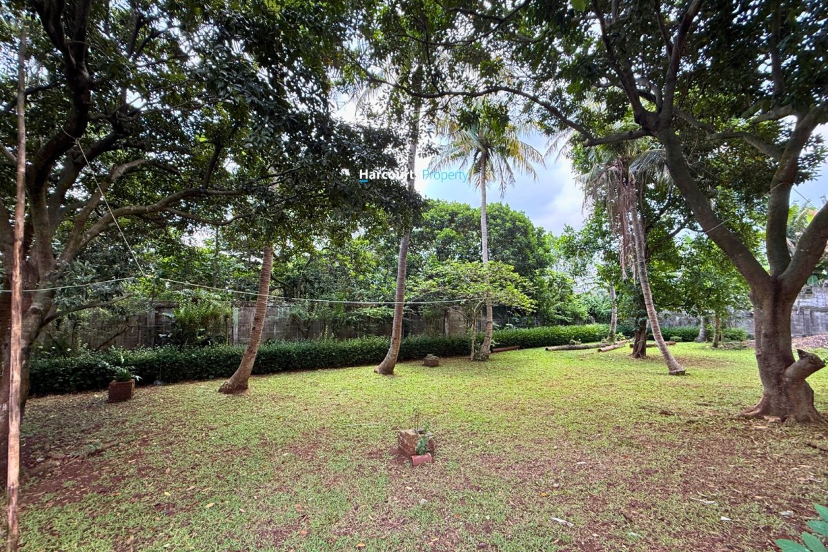 Dijual Rumah Hitung Tanah Lokasi Strategis Area Jagakarsa - Foto 13