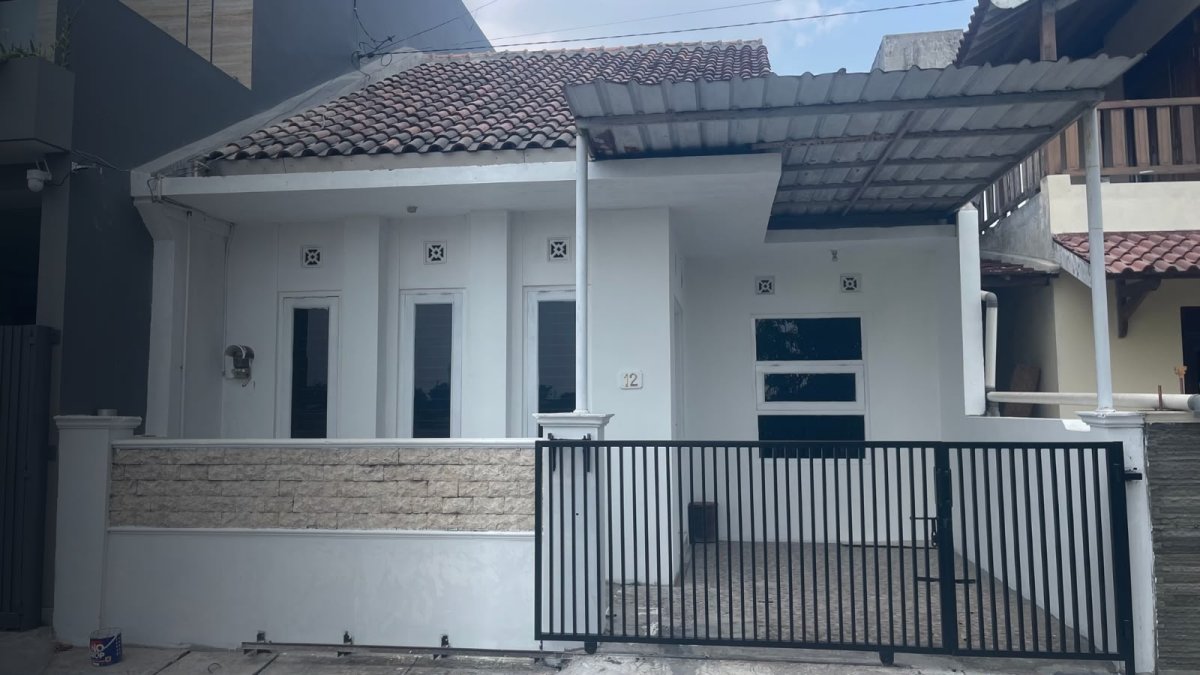 Rumah Murah Siap Pakai di Colomadu Solo Dekat Superindo Jalan Adi Sucipto - Properti | Harcourts