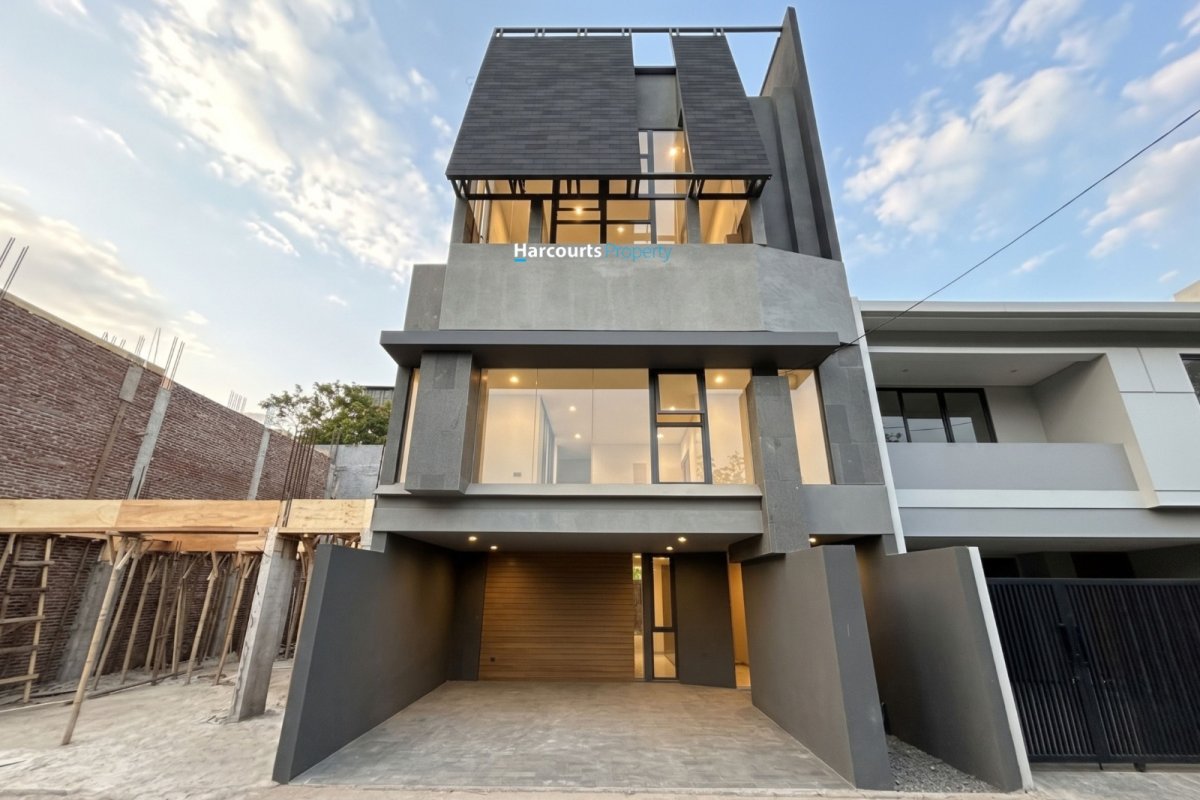 Disewakan Townhouse Modern Minimalis Industrial Area Ampera Kemang - Properti | Harcourts