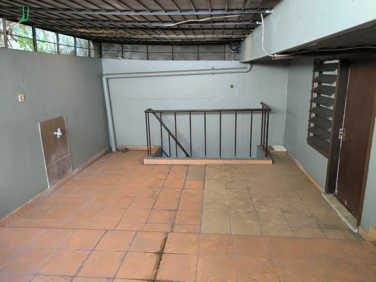 Dijual Rumah Di Janur Kuning, Kelapa Gading Jakarta Utara - Foto 8