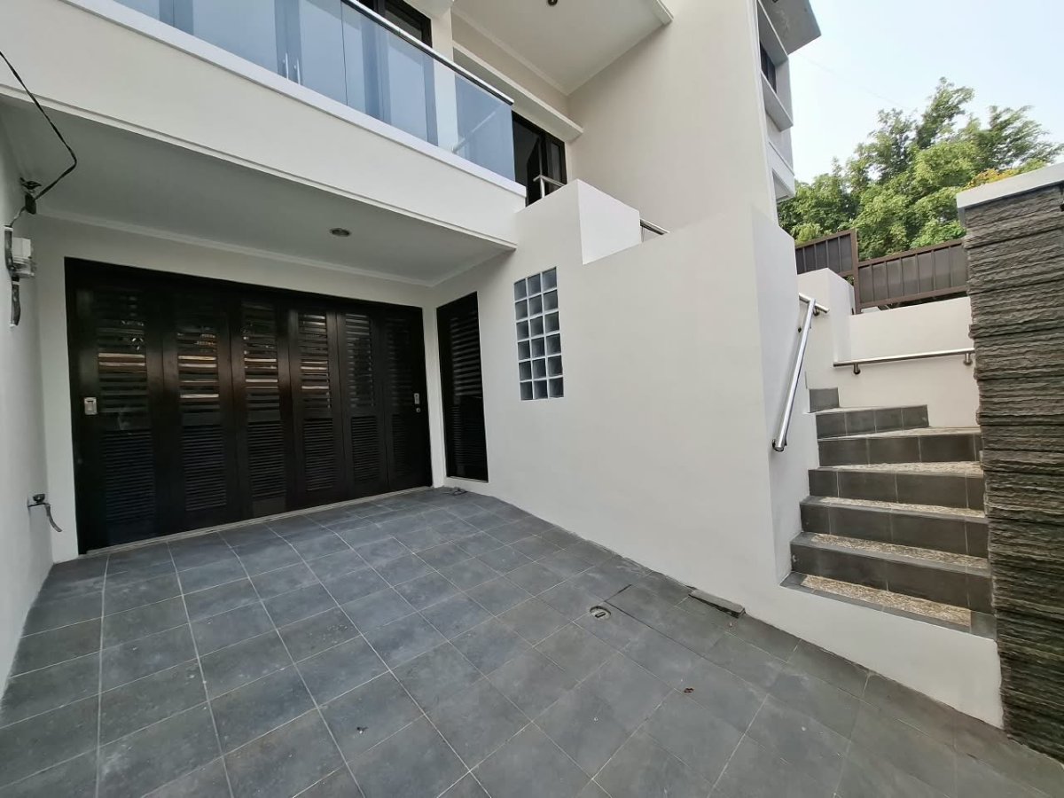 Dijual Rumah Bagus, Rapih, Nyaman Di Jl. Biru Laut Tengah, Kelapa Gading - Jkt Utara - Foto 2