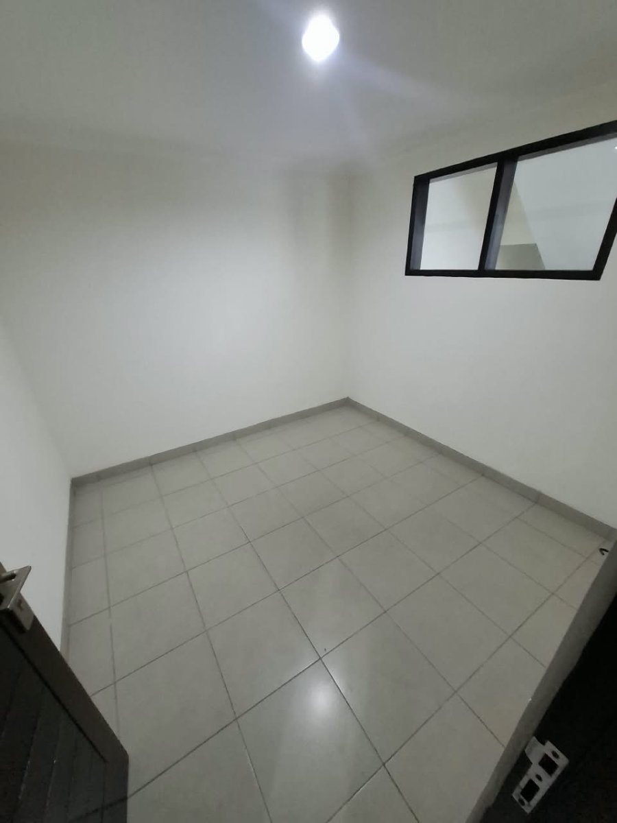 Dijual Rumah Bagus, Rapih, Nyaman Di Jl. Biru Laut Tengah, Kelapa Gading - Jkt Utara - Foto 6