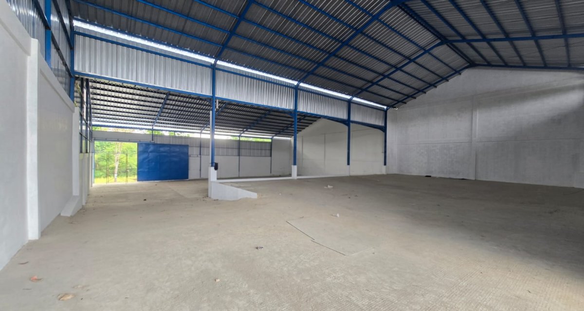 Gudang Baru Strategis di Pinggir Jalan Karanganyar Solo - Foto 2
