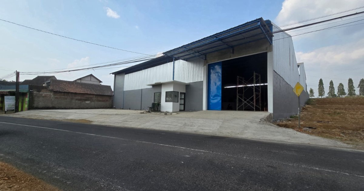 Gudang Baru Strategis di Pinggir Jalan Karanganyar Solo - Properti | Harcourts