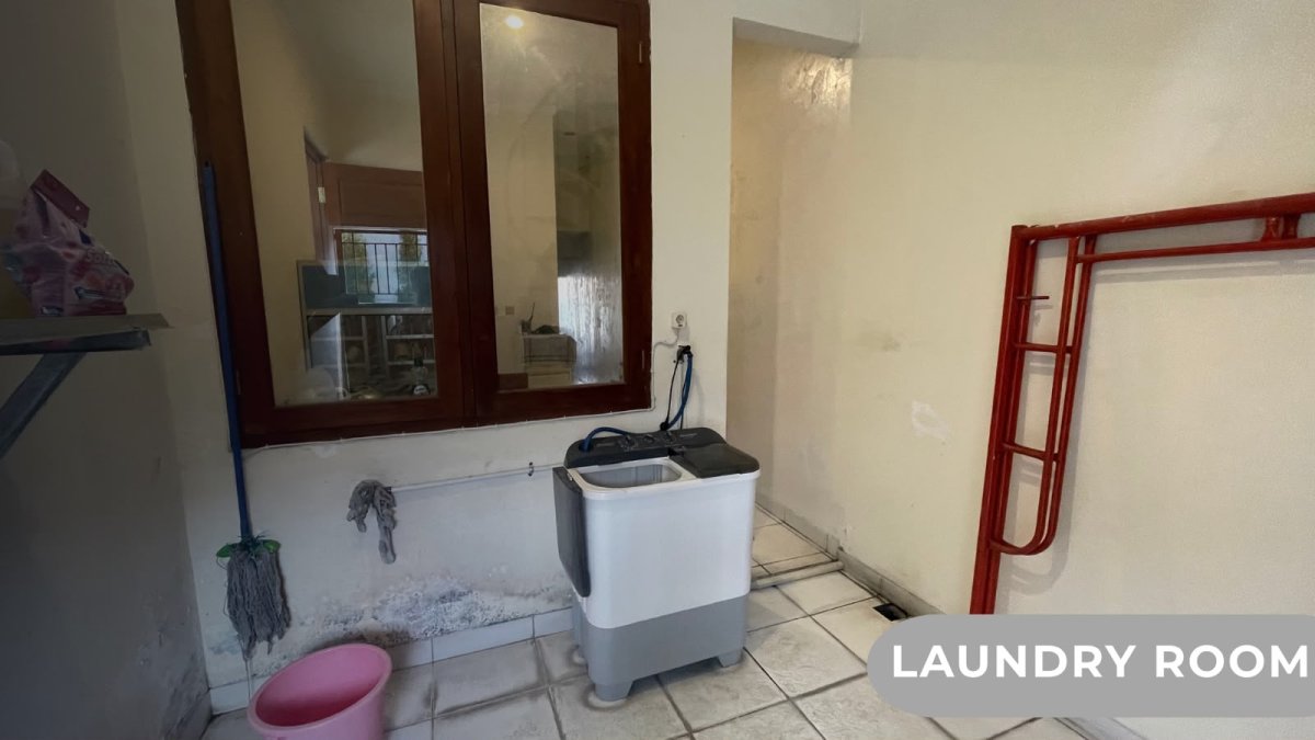 Rumah Baru Minimalis Modern di Kerten Laweyan Solo - Foto 5