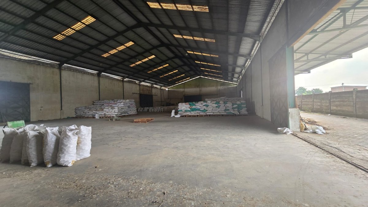 Gudang atau Pabrik Bagus Zona Industri Dekat Pintu Tol Karanganyar Solo - Properti | Harcourts