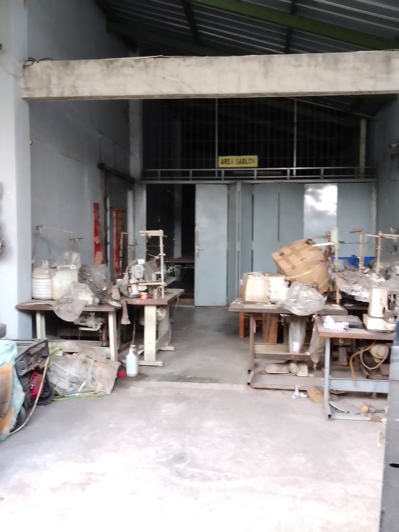 Gudang Garmen Beserta Peralatan Mesin Produksi di Gondangrejo Karanganyar Solo - Foto 6