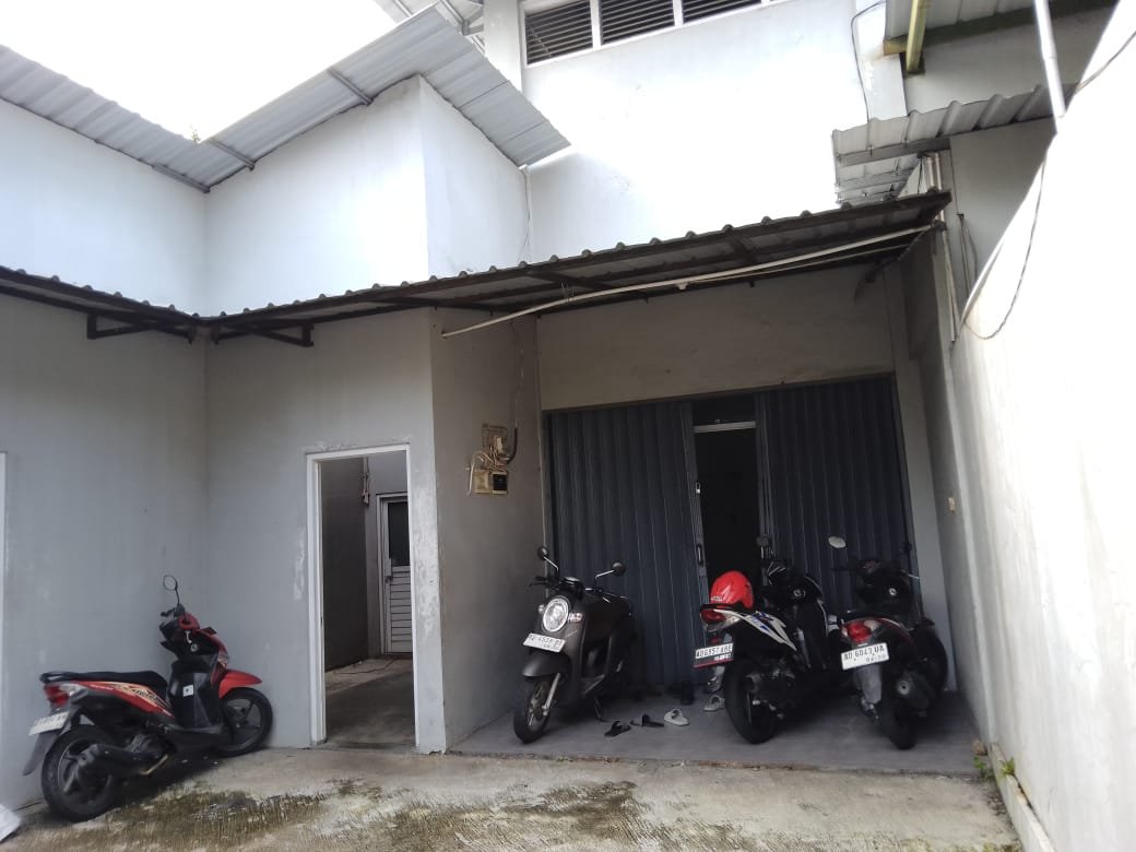 Gudang Garmen Beserta Peralatan Mesin Produksi di Gondangrejo Karanganyar Solo - Foto 11