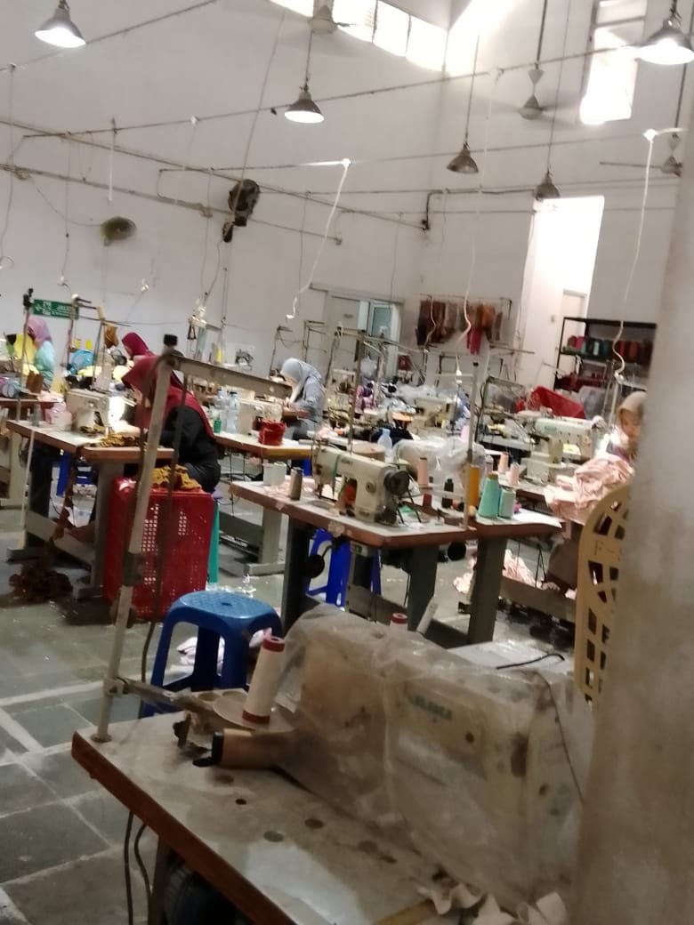 Gudang Garmen Beserta Peralatan Mesin Produksi di Gondangrejo Karanganyar Solo - Foto 8