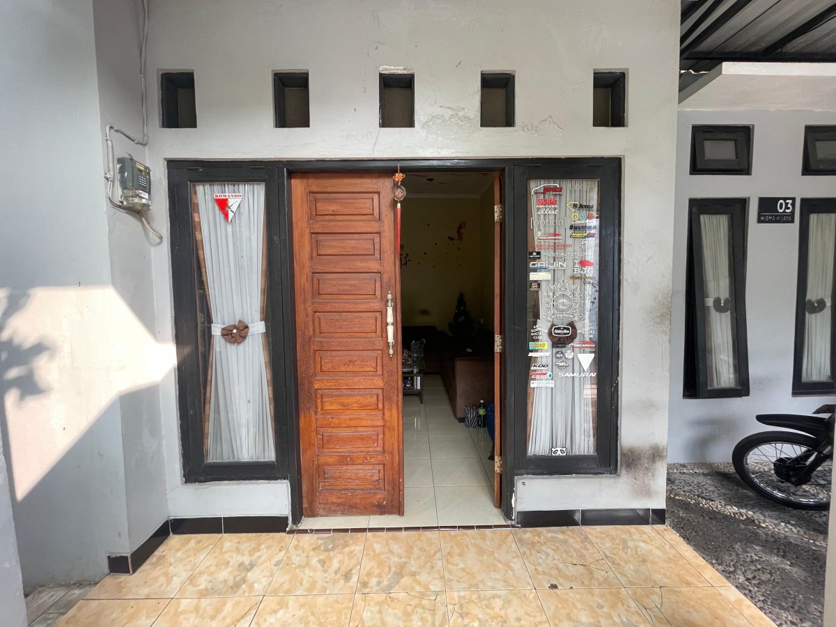 Rumah Nyaman dengan Harga Menarik di Sumber Banjarsari Surakarta - Foto 4