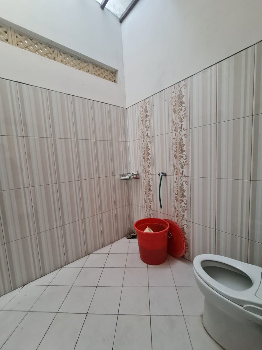 Rumah Bagus Siap Pakai di Banyuanyar Banjarsari Solo - Foto 5