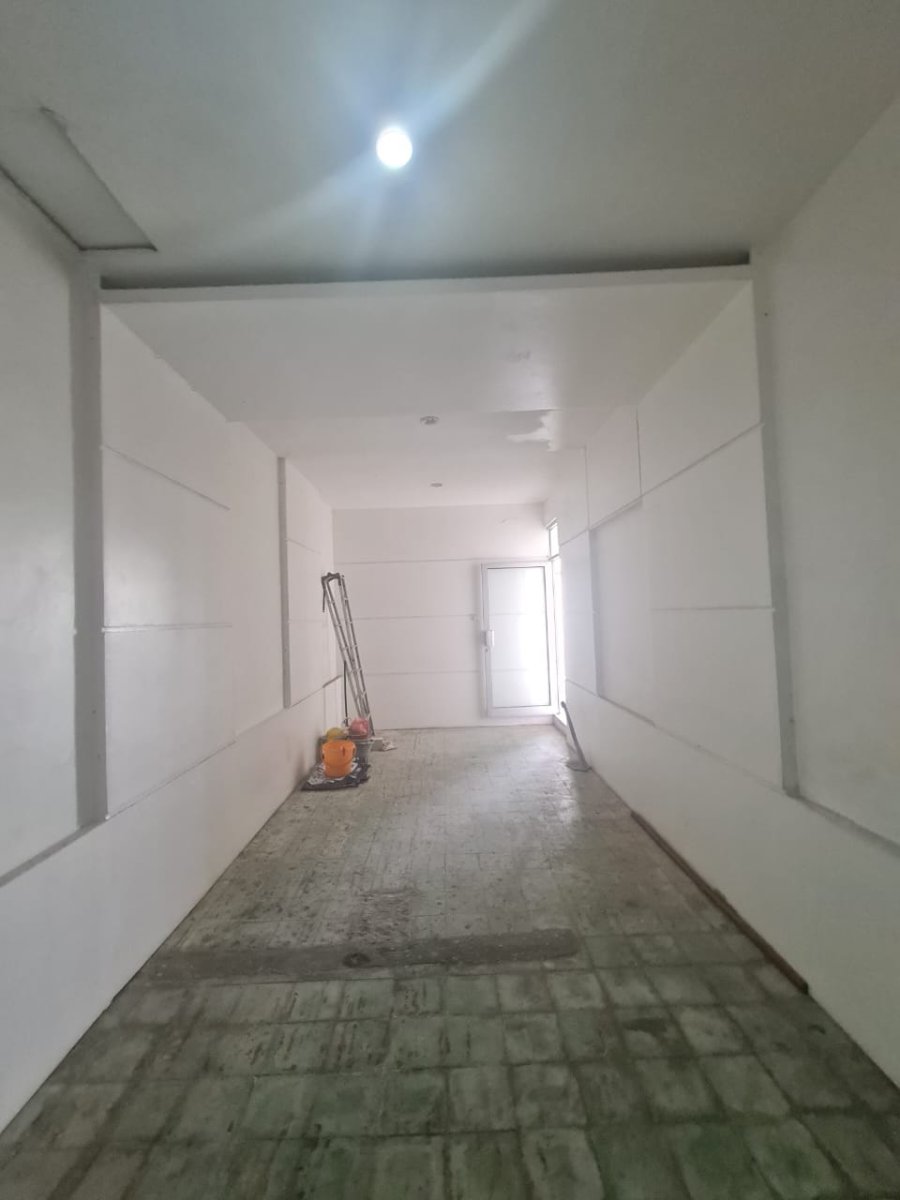 Rumah dan Ruang Usaha Strategis Di Jajar Laweyan Solo - Foto 6