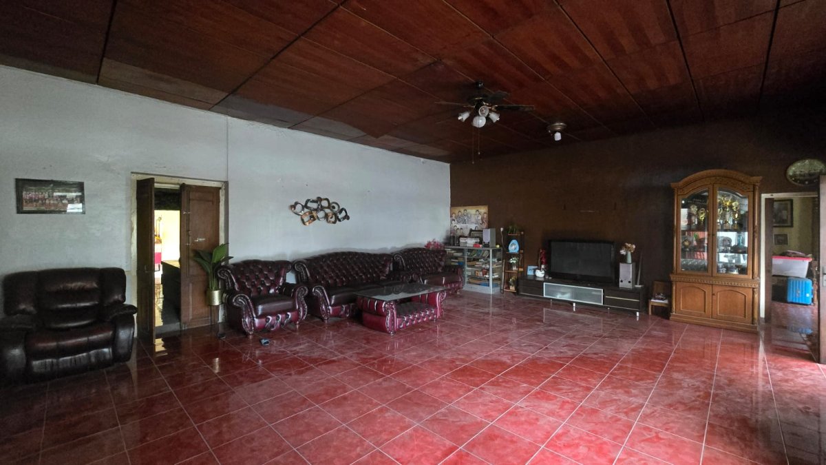 Rumah Hitung Tanah Di Jalan Imam Bonjol Solo - Foto 4